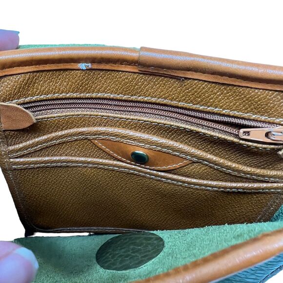 Vintage Dooney & Bourke Taupe Cavalry Spectator Crossbody Bag - Picture 9 of 10